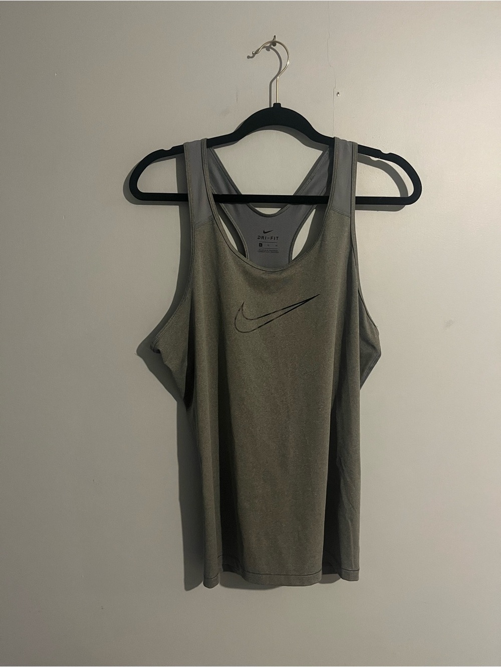 Nike Women's Gray Dri-FIT Racerback Tank Top size XL gym workout athletic